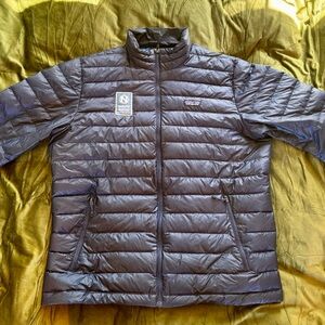 Patagonia Men's Dark Blue Down Sweater Puffer Jacket